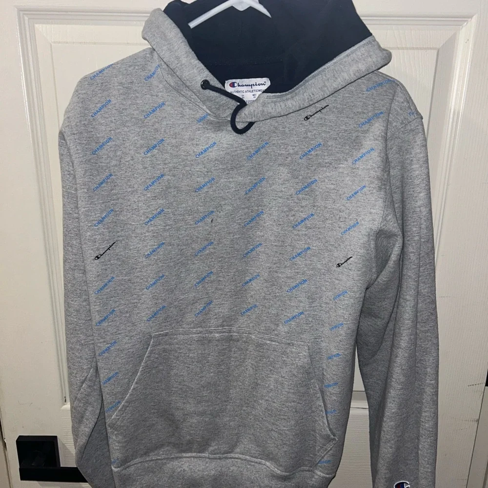 6 Men’s hoodies. Brands: Champiom, Nike, Tek Gear, NFL (Chiefs) - Picture 6 of 6
